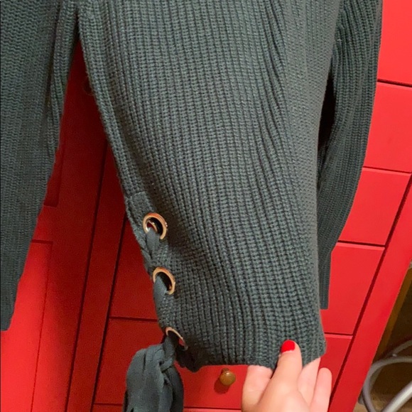 Sweater - Picture 2 of 2